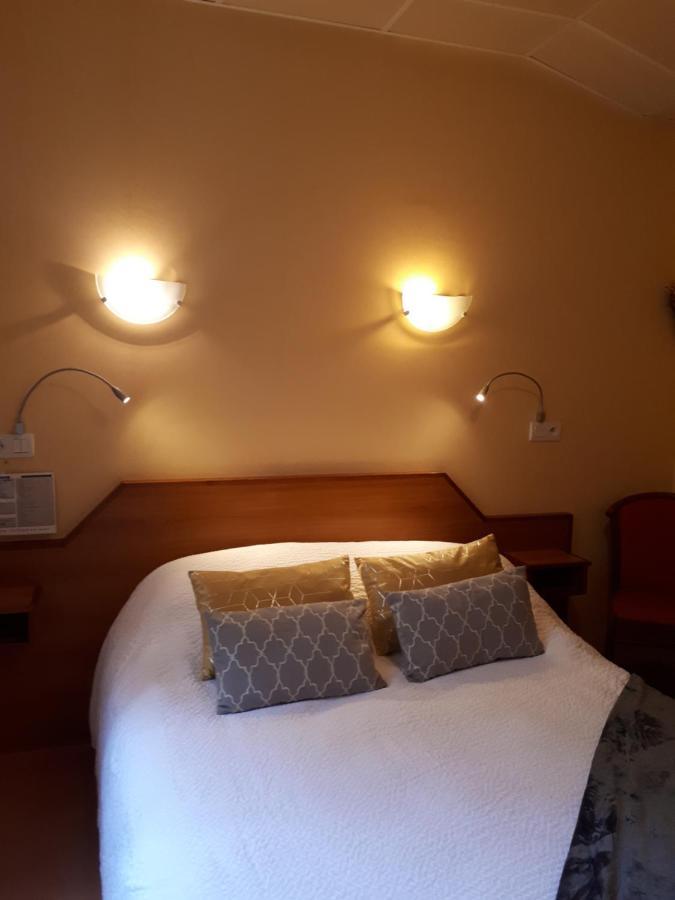 Hotel Logis Le Ceans 2*